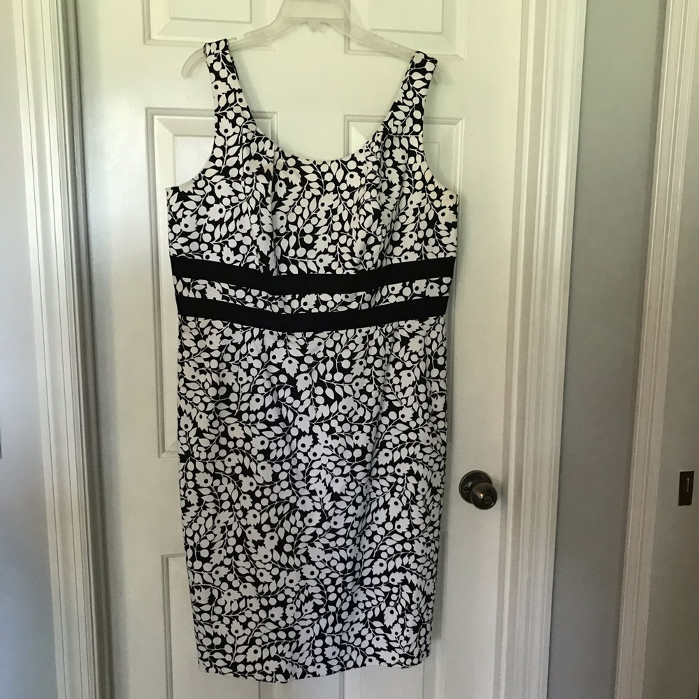 Jessica Howard Flower Dress
